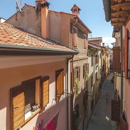 Calle De Bernardis 1 L Bb Trieste Múggia